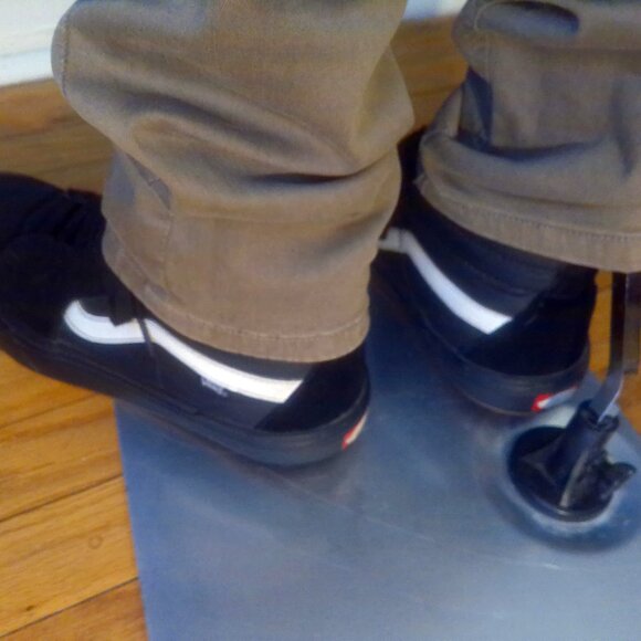 Men's Puma Jacket, Size XL, Black, White and Red - Picture 9 of 14